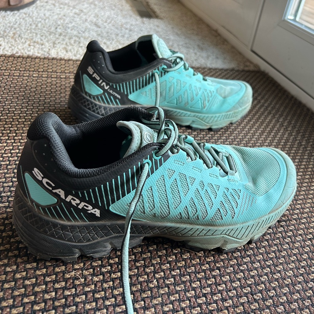 Scarps women’s hiking shoes